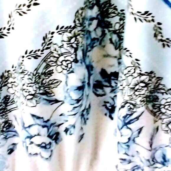 TORRID Floral High Neck Bandana Challis Blue & White Midi Dress M/L - Picture 4 of 13